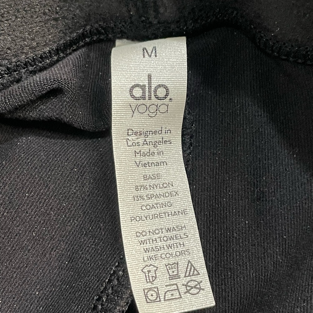 ALO Yoga Air brush Leggings Size M - Picture 3 of 4